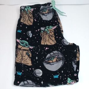 Star Wars Baby Yoda Grogu sleeping pants juniors size medium cozy winter casual